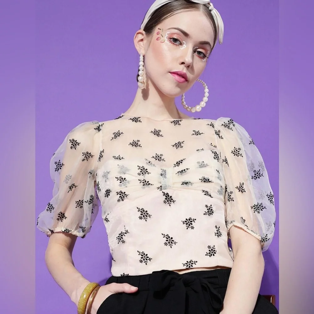 Zara Sheer Puff-Sleeve Floral Appliqué Top in Cream and Black